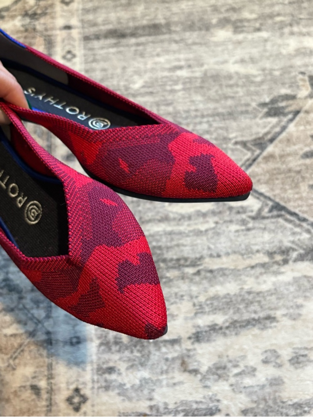 Rothy’s Red Camo Point Flats size 7 camouflage - Picture 7 of 9